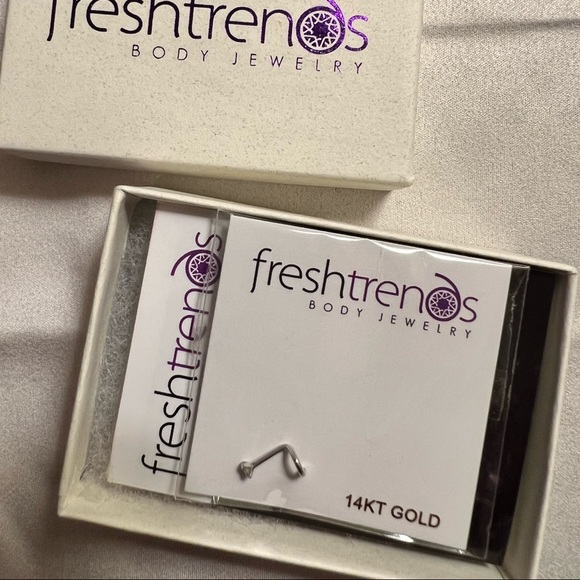 Custom Diamond Nose Ring 14k White Gold - Picture 6 of 13